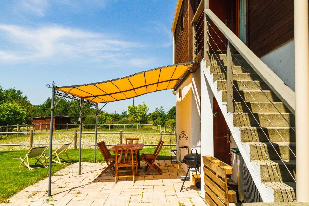 Les Jardins de La Palaire - Gîte T2 avec jardin Cugand Extérieur photo